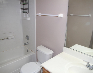 2226 Daybreak Drive - Photo Thumbnail 10