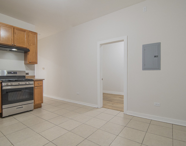 1141 S Francisco Avenue - Photo Thumbnail 10