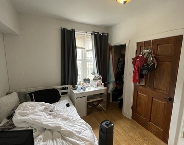 3722 N Sheffield Avenue - Photo Thumbnail 7
