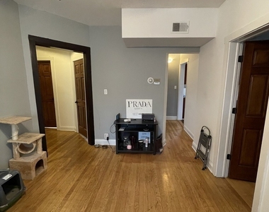 3722 N Sheffield Avenue - Photo Thumbnail 3