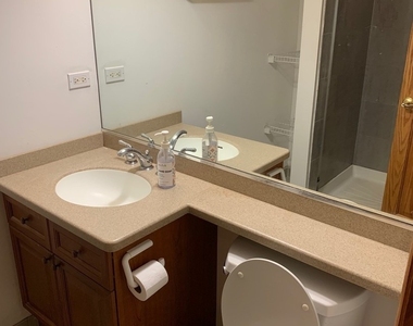 3734 N Sheffield Avenue - Photo Thumbnail 1