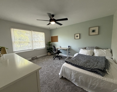 1550 W Goldengate Drive - Photo Thumbnail 19