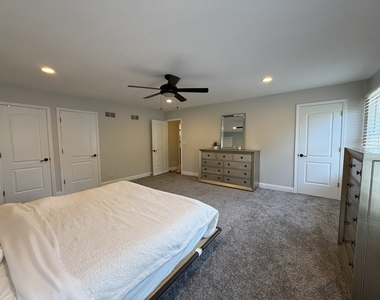 1550 W Goldengate Drive - Photo Thumbnail 16