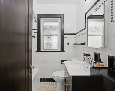 7236 W Pratt Avenue - Photo Thumbnail 7