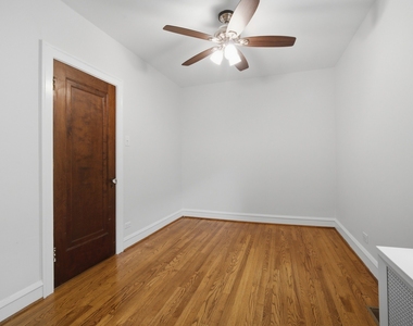 7236 W Pratt Avenue - Photo Thumbnail 6