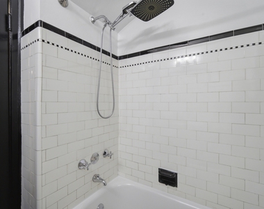 7236 W Pratt Avenue - Photo Thumbnail 8