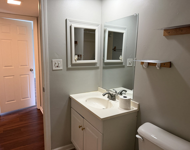 4424 Euclid Avenue - Photo Thumbnail 16