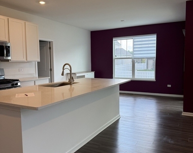 1017 Dr. John Burkey Drive - Photo Thumbnail 5