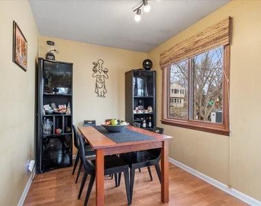 517 Longwood Drive - Photo Thumbnail 8