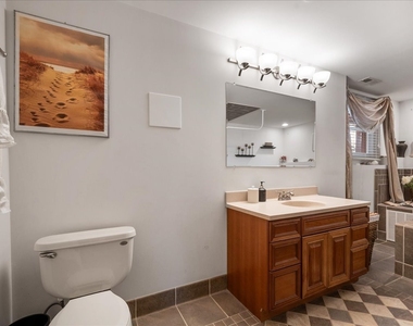 517 Longwood Drive - Photo Thumbnail 17