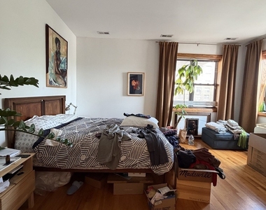 4051 N Kenmore Avenue - Photo Thumbnail 7