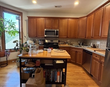 4051 N Kenmore Avenue - Photo Thumbnail 3