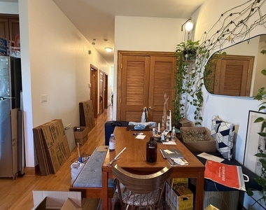 4051 N Kenmore Avenue - Photo Thumbnail 2
