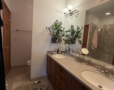 4051 N Kenmore Avenue - Photo Thumbnail 9