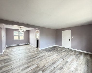2057 E 72nd Street - Photo Thumbnail 12