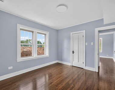 1101 S Oak Park Avenue - Photo Thumbnail 11