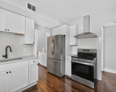 1101 S Oak Park Avenue - Photo Thumbnail 6
