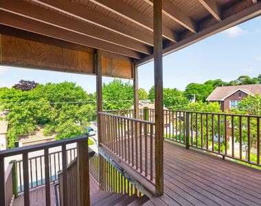 1101 S Oak Park Avenue - Photo Thumbnail 9
