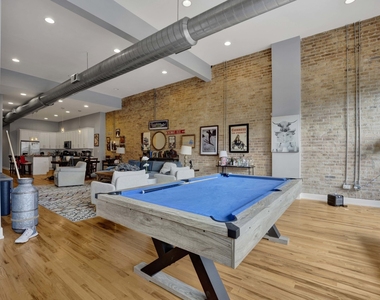 1015 W Lake Street - Photo Thumbnail 7