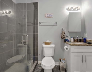 1015 W Lake Street - Photo Thumbnail 12