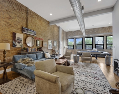 1015 W Lake Street - Photo Thumbnail 5