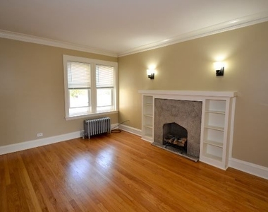 6326 N Artesian Avenue - Photo Thumbnail 10