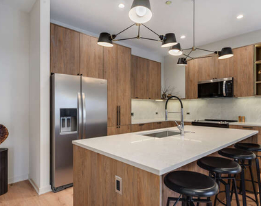1257 N Ashland Avenue - Photo Thumbnail 14