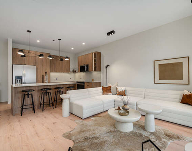 1257 N Ashland Avenue - Photo Thumbnail 13