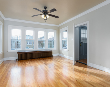 5132 W Parker Avenue - Photo Thumbnail 2