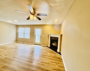1112 Ekstam Drive - Photo Thumbnail 5