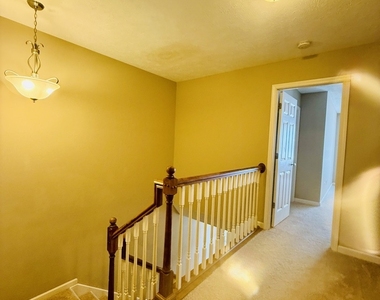 1112 Ekstam Drive - Photo Thumbnail 19