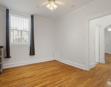 2342 N Spaulding Avenue - Photo Thumbnail 10