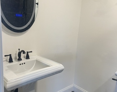 1336 Cromwell Court - Photo Thumbnail 10