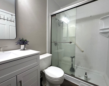 6652 Fernwood Drive - Photo Thumbnail 15