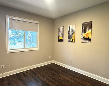 6652 Fernwood Drive - Photo Thumbnail 10