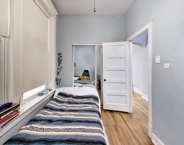 1037 S Racine Avenue - Photo Thumbnail 15