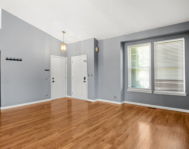 776 Chesterfield Lane - Photo Thumbnail 5