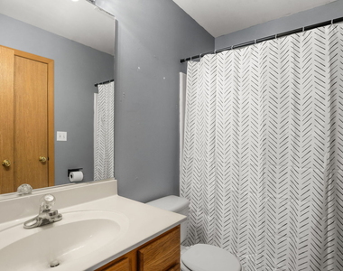 776 Chesterfield Lane - Photo Thumbnail 15