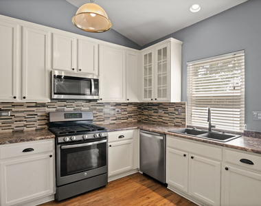 776 Chesterfield Lane - Photo Thumbnail 9