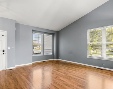 776 Chesterfield Lane - Photo Thumbnail 4