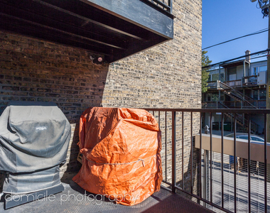 815 W Newport Avenue - Photo Thumbnail 23