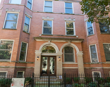 815 W Newport Avenue - Photo Thumbnail 27