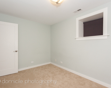 815 W Newport Avenue - Photo Thumbnail 18