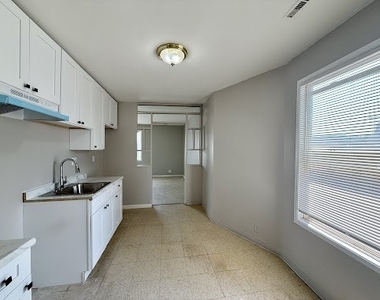 2531 N Tripp Avenue - Photo Thumbnail 1