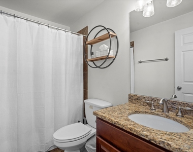 3734 N Wilton Avenue - Photo Thumbnail 11