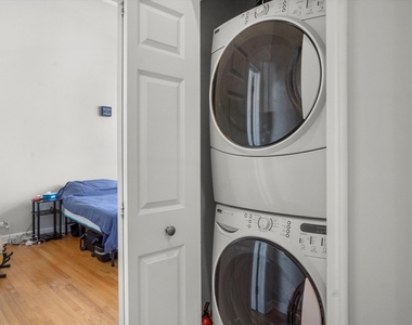 3734 N Wilton Avenue - Photo Thumbnail 12