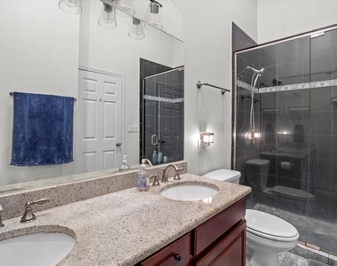 3734 N Wilton Avenue - Photo Thumbnail 7