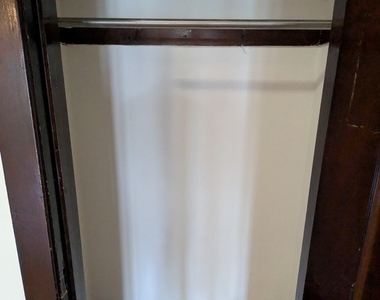 607 E 60th Street - Photo Thumbnail 7