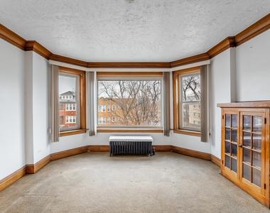 6758 S Campbell Avenue - Photo Thumbnail 2