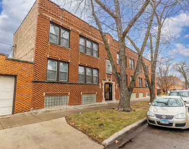 6758 S Campbell Avenue - Photo Thumbnail 9